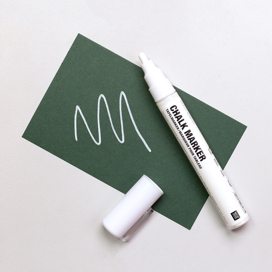 Chalk marker | white