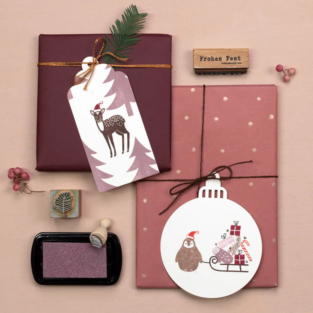 stempel weihnachten geschenke verpacken weihnachtsanhänger stempeln stempel pinguin stempel geschenk stempel tannenbaum
