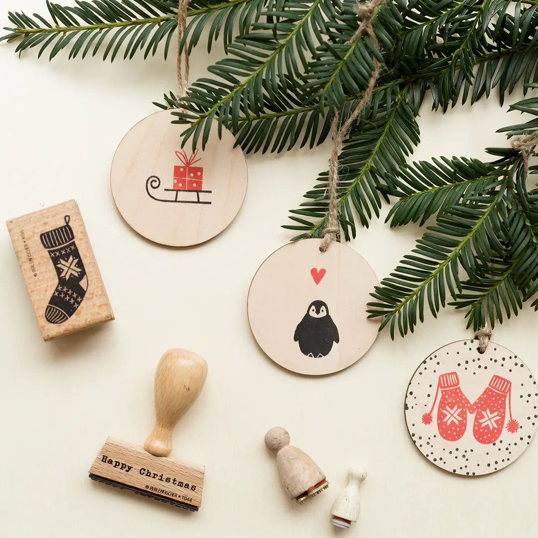 motivstempel diy weihnachtsanhänger holzanhänger weihnachtsbaum stempeln