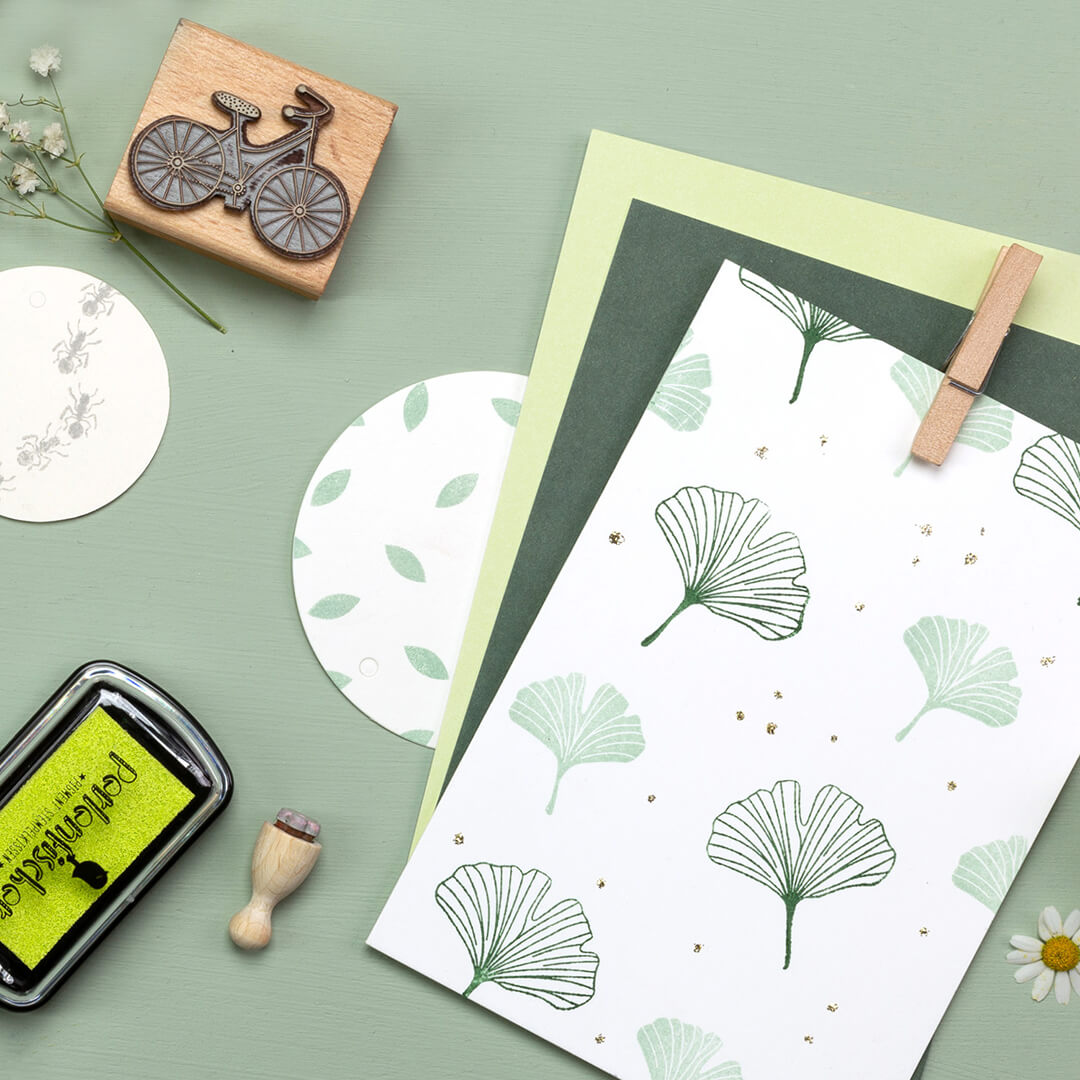 Stamp | Ginkgo leaf outline