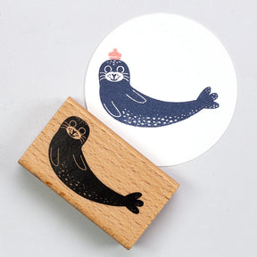 Stamp | Seal lying