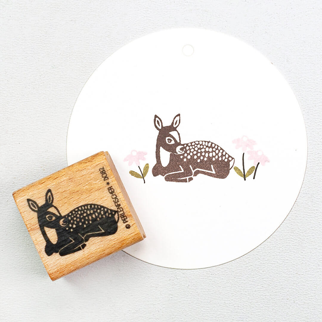 Stamp | Fawn lying