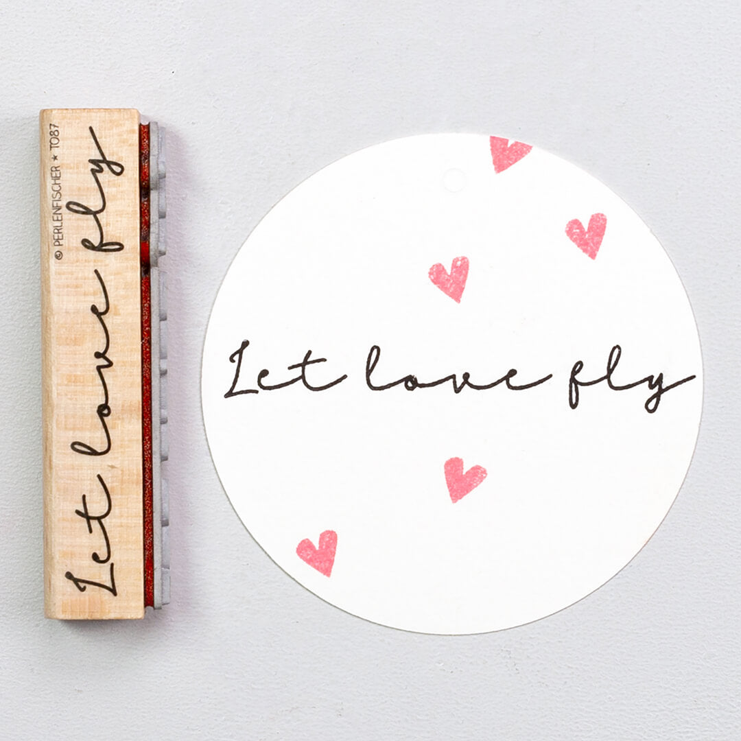 Stempel | Let love fly