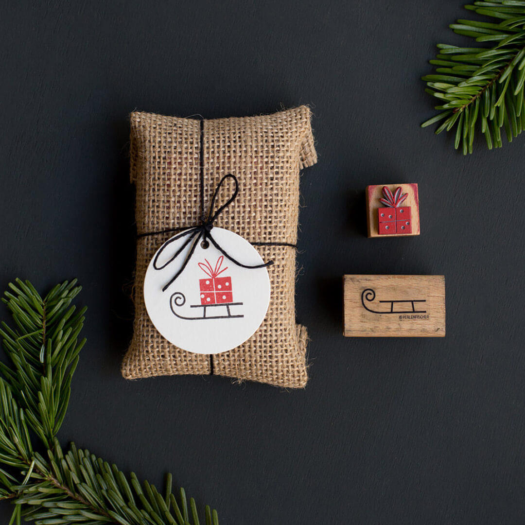 Stamp | Small present with bow